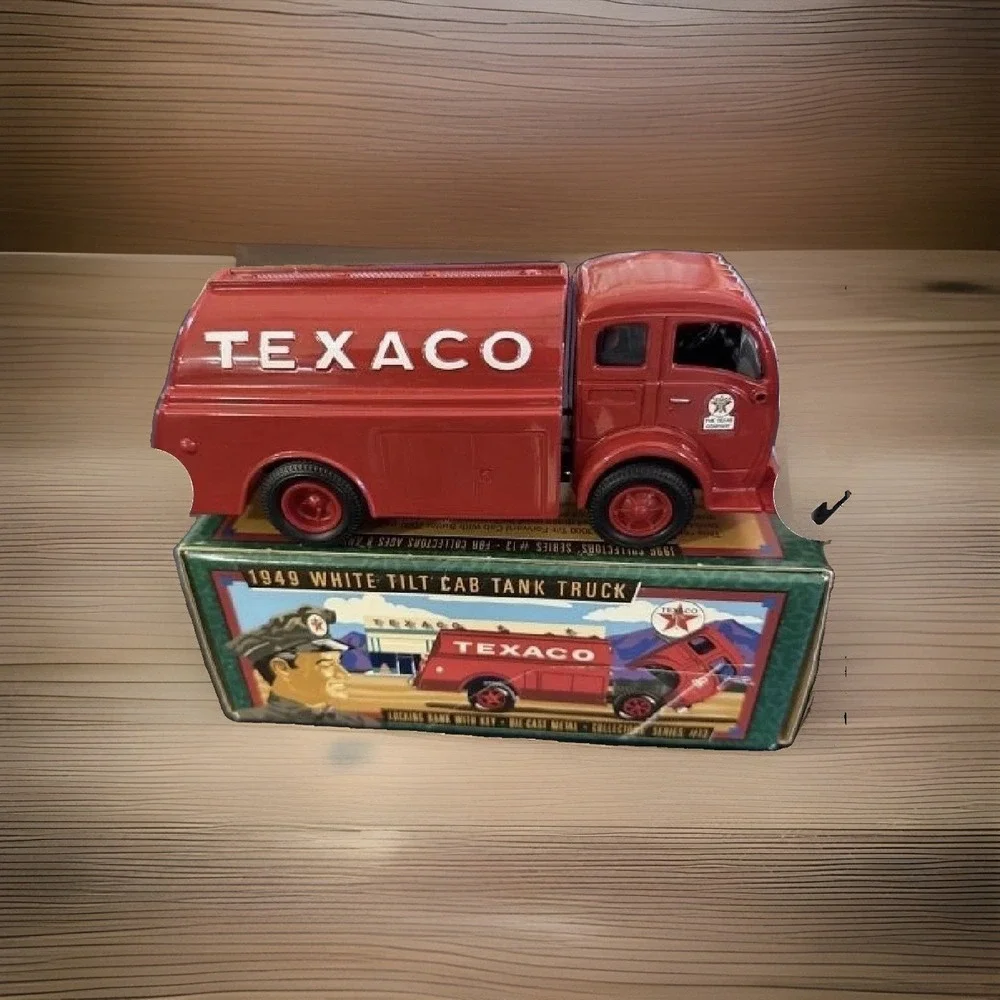 Texaco 1930 Diamond Fuel Tanker Truck Die-Cast Metal ERTL 1990 7th Series Bank